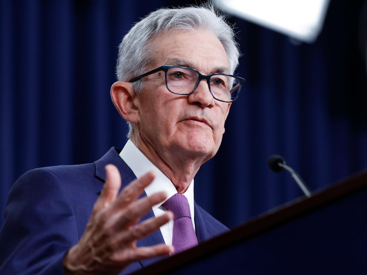 the-fed-may-have-pumped-so-much-money-into-the-economy-that-it’s-now-taking-way-longer-to-cut-rates