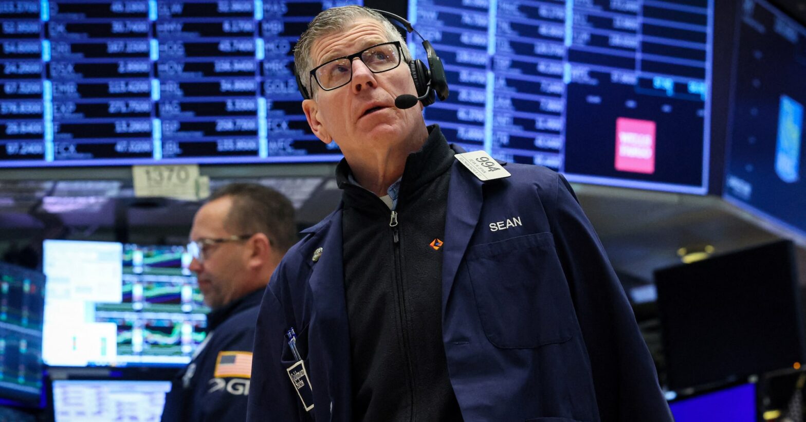 nasdaq,-s&p-tumble-as-netflix,-chip-stocks-drag;-amex-boosts-dow