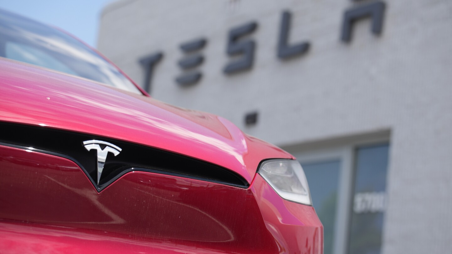 tesla-cuts-us-prices-for-3-of-its-electric-vehicle-models-after-a-difficult-week