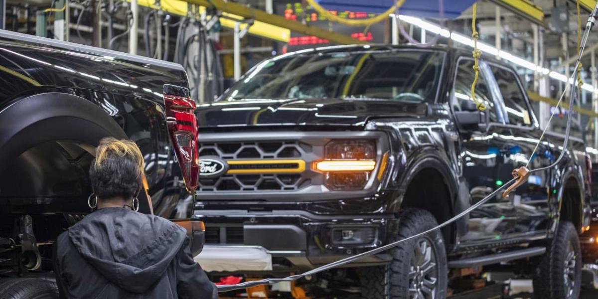 ford-stock-is-soaring-for-1-big-reason-and-3-smaller-ones