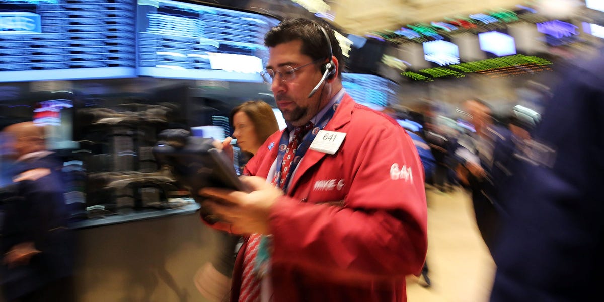 stock-market-today:-us-stocks-drop-as-1st-quarter-gdp-growth-comes-in-weaker-than-expected