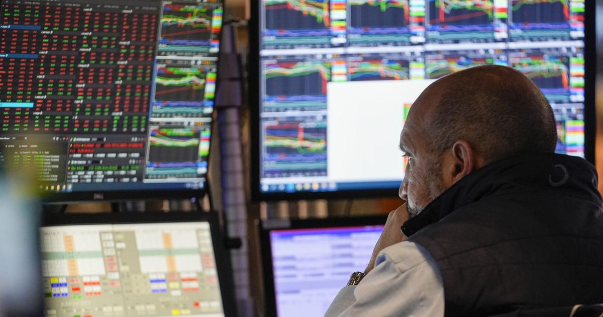 stock-market-today:-alphabet-and-microsoft-help-wall-street-clinch-its-best-week-in-nearly-6-months