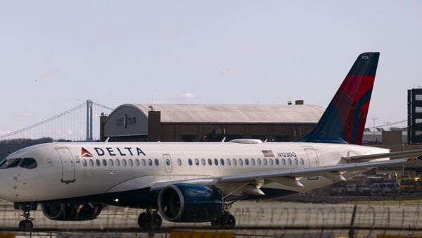 Delta has a fleet of more than 950 planes. (Bloomberg)