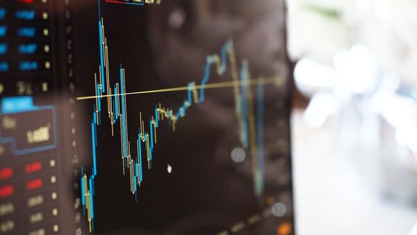 The adage ‘Sell in May and Go Away’ suggests that investors should sell their stock holdings in May and not return until the fall. (Pixabay)