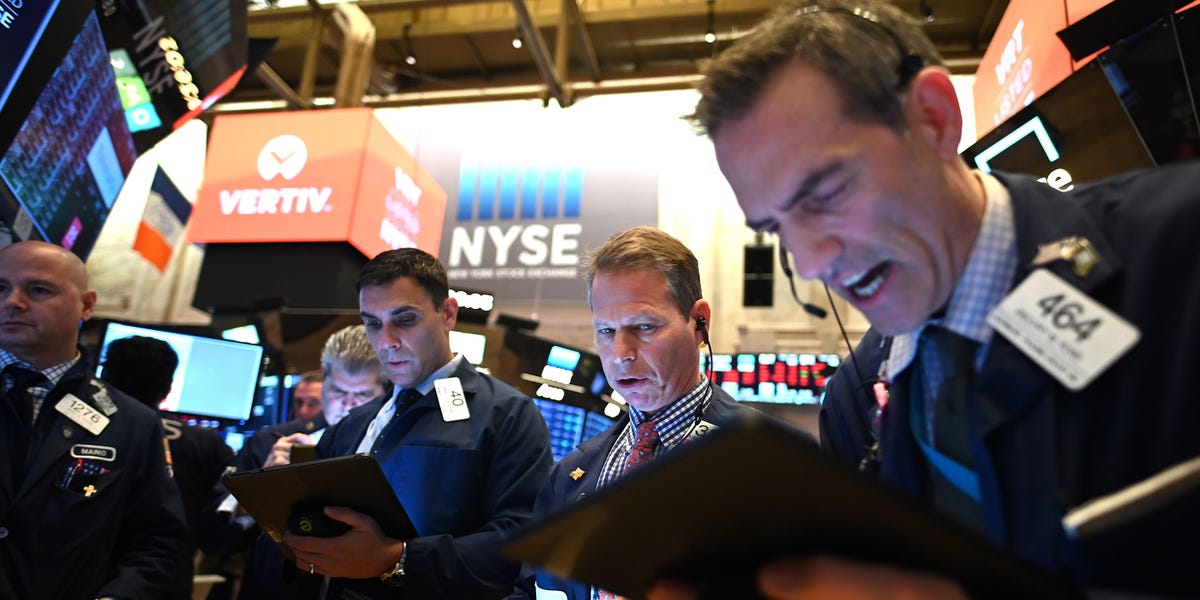 stock-market-today:-futures-drop-after-starbucks-and-mcdonald’s-misses