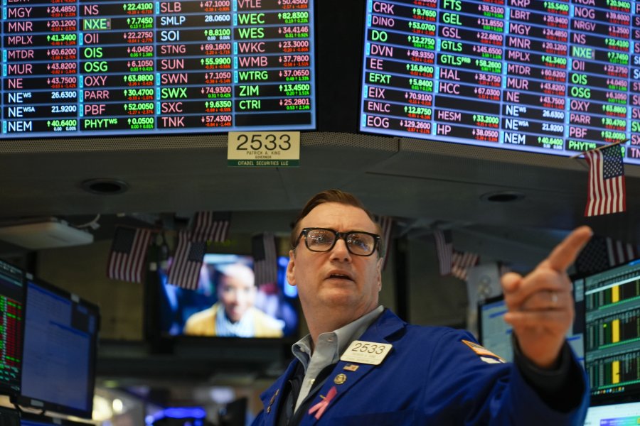stock-market-today:-wall-street-surges-as-key-report-shows-pullback-in-hiring