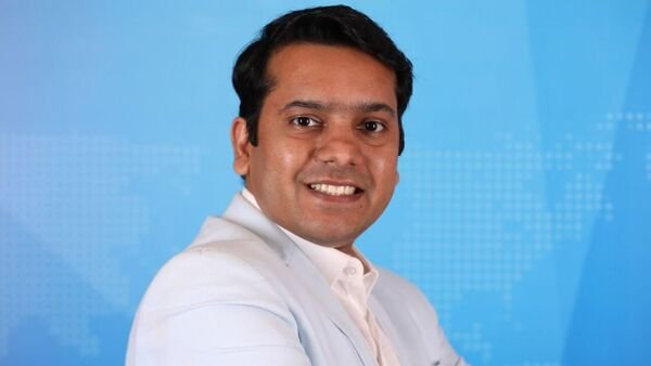 buy-or-sell:-sumeet-bagadia-recommends-three-stocks-to-buy-on-monday