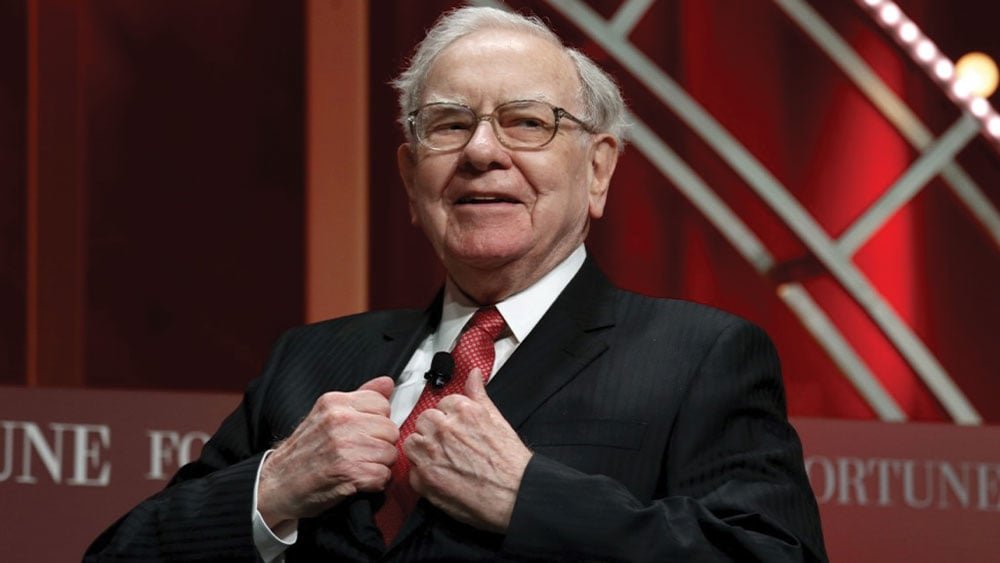 berkshire-earnings,-cash-jump;-buffett-cuts-apple-stake-again