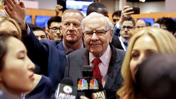 warren-buffet’s-berkshire-hathaway-trims-apple-stake-by-13%-in-q1,-remains-biggest-holding-worth-$135-billion