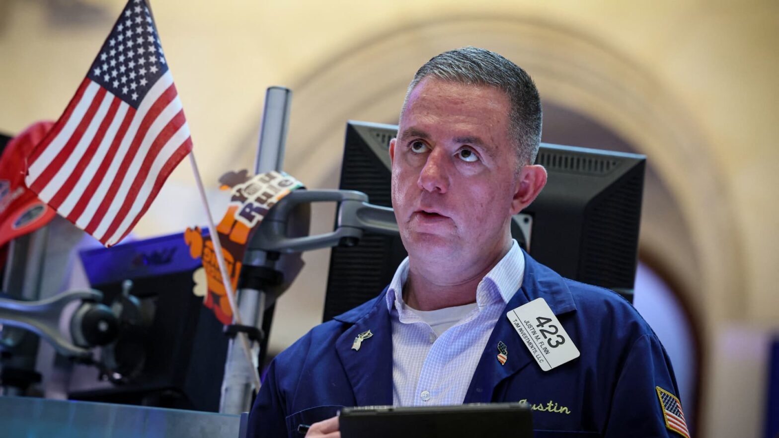 stock-futures-are-little-changed-after-dow-posts-four-day-win-streak:-live-updates