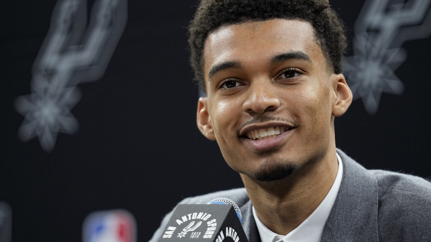 spurs’-victor-wembanyama-named-nba-rookie-of-the-year-after-a-record-setting-season