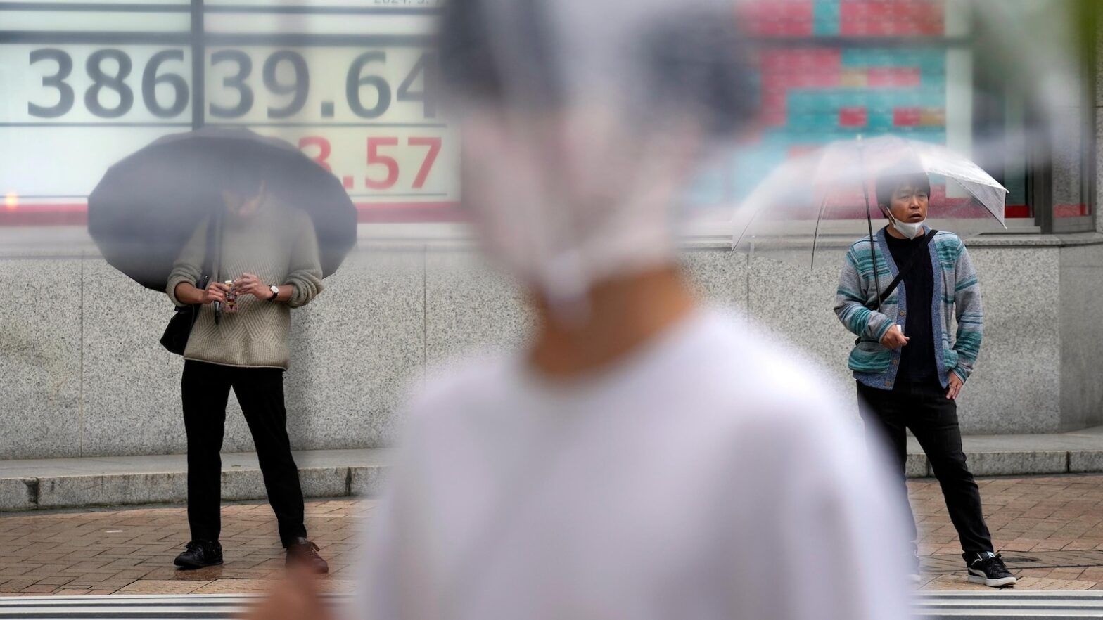 stock-market-today:-asian-shares-mostly-gain-after-tech-shares-lead-wall-st-higher