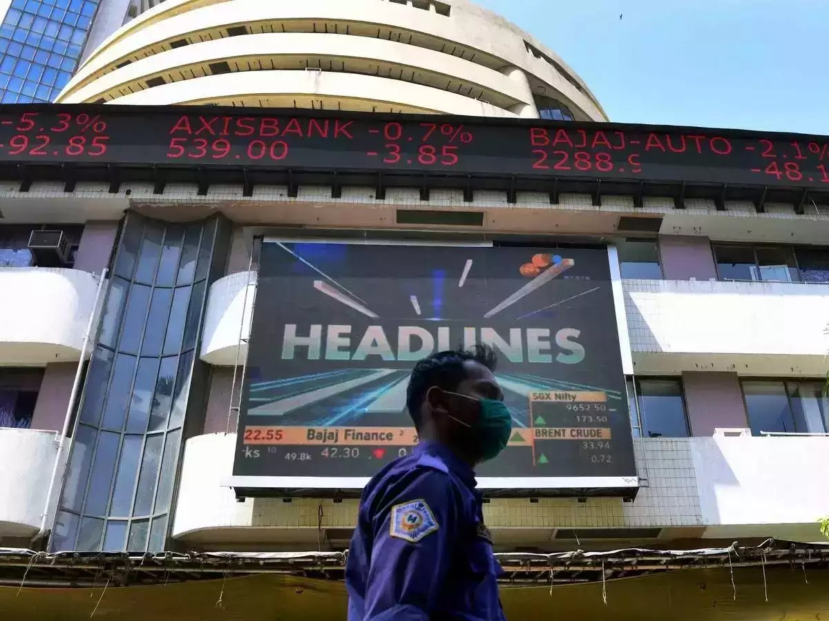 sensex-nifty-open-in-negative-zone-as-global-cues-remain-muted