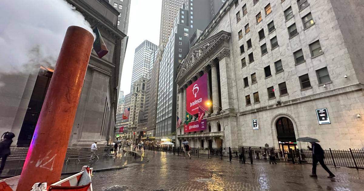 stock-market-today:-most-of-wall-street-slips,-threatening-a-4-day-winning-streak