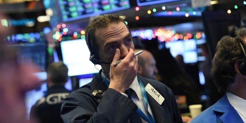 stock-market-today:-indexes-slide-amid-earnings-fueled-tech-selloff