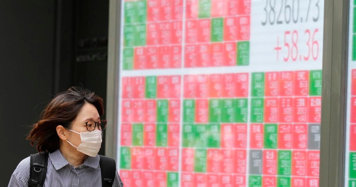 stock-market-today:-asian-shares-are-mixed-after-wall-st-rally-takes-s&p-500-near-record