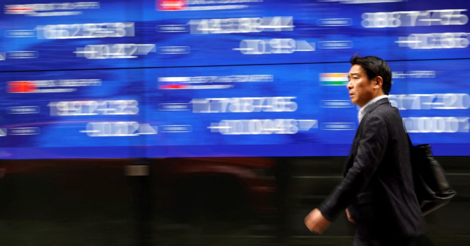 asia-stocks-rally-on-renewed-global-rate-cut-optimism