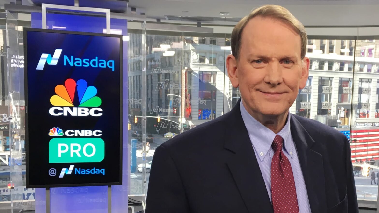 there’s-a-new-big-bull-on-wall-street,-and-he-sees-the-s&p-500-rising-above-5,400-by-year-end