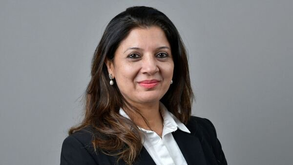 buy-or-sell:-vaishali-parekh-recommends-three-shares-to-buy-today