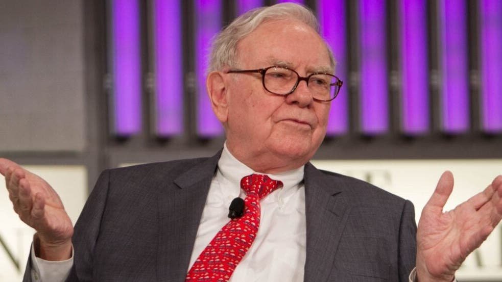 warren-buffett-“guaranteed”-he’d-get-50%-annual-returns-with-only-$1-million-as-berkshire’s-cash-hoard-soars-to-over-$189-billion
