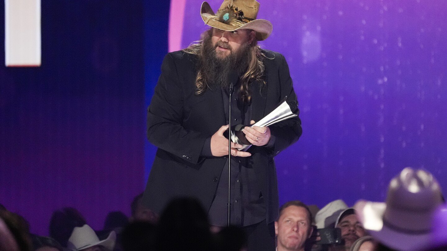 the-academy-of-country-music-awards-are-here;-luke-combs-leads-the-nominations