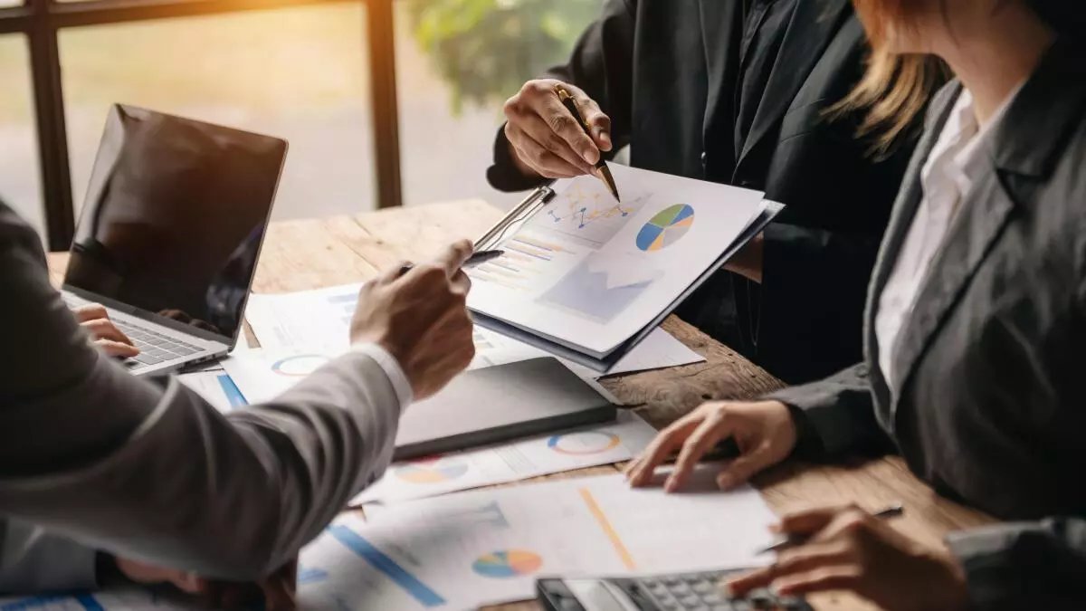 stock-market-live-updates-17-may-2024:-asian-markets-open-lower-as-wall-street-rally-fizzles