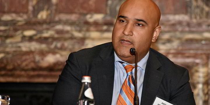 deutsche-bank-poised-to-drop-shipping-coverage-with-exit-of-analyst-amit-mehrotra