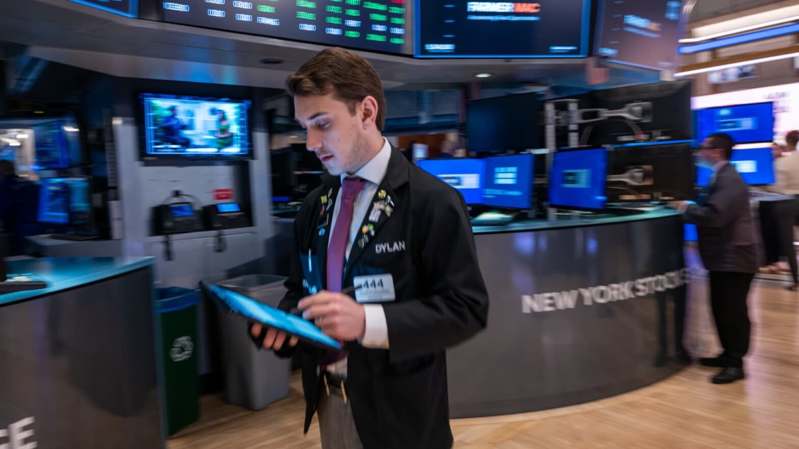 how-to-own-big-tech-and-stay-diversified,-plus-learning-more-about-stock-buybacks