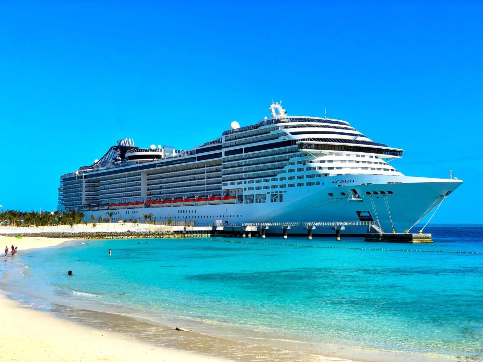 expedia-stock:-analyst-estimates-&-ratings