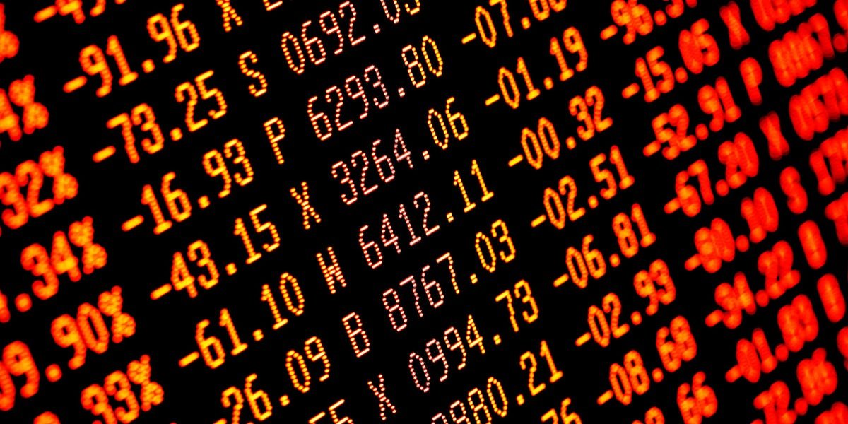 stocks-are-‘going-nowhere’-for-the-next-decade-as-inflation-sticks-around-and-us-debt-balloons,-cio-says