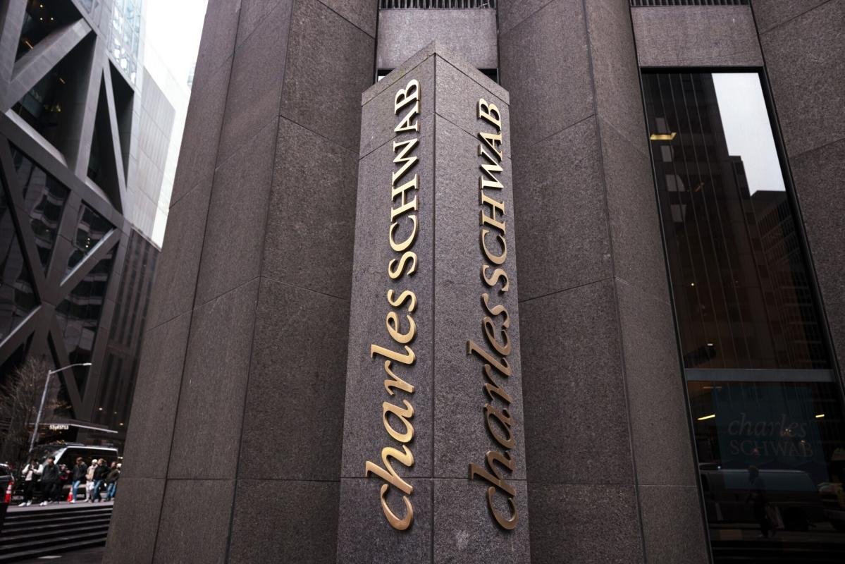 charles-schwab-to-roll-out-alternatives-platform-for-qualified-investors
