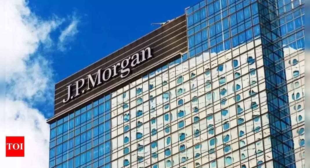 stock-market-alert:-jp-morgan-predicts-major-decline-for-s&p-500