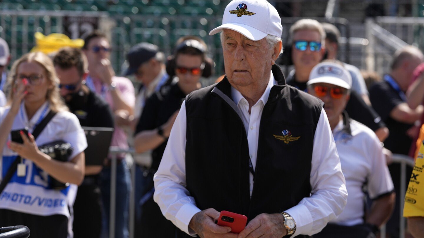 indianapolis-500:-a-double-bid,-a-whiff-of-scandal-and-the-fear-of-rain-as-race-day-arrives