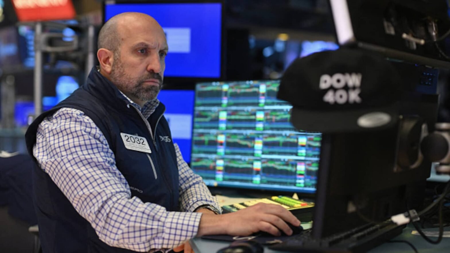 the-s&p-500-was-up-more-than-10%-in-the-first-100-trading-days-of-2024.-here’s-what-typically-happens-next