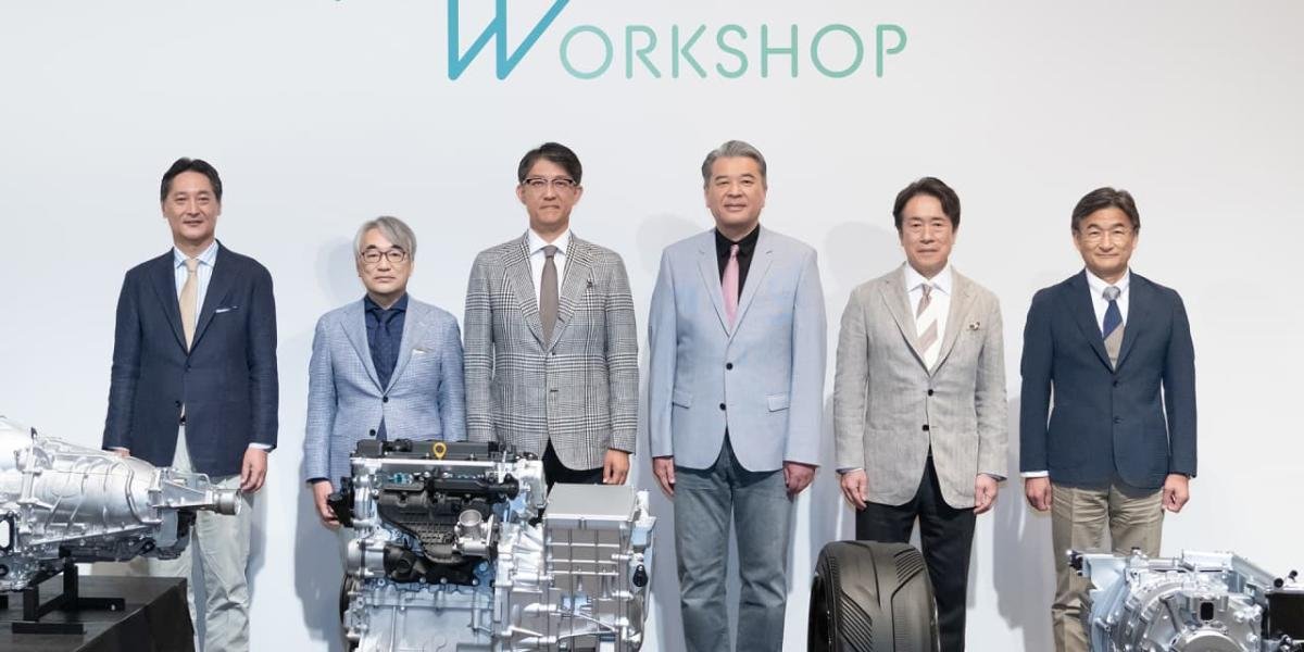 toyota’s-engine-decision-shows-how-hard-making-money-in-cars-will-become