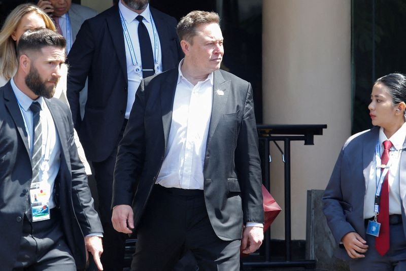 judge-assured-that-tesla-won’t-contest-musk-pay-ruling-outside-delaware