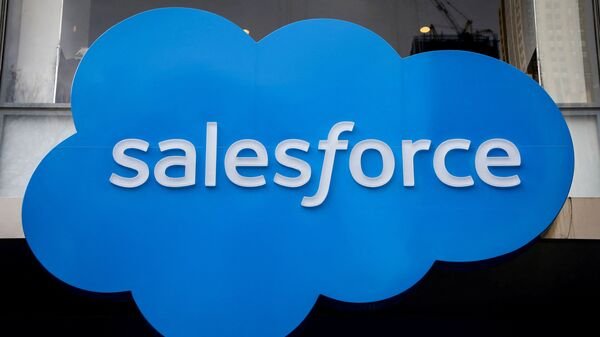 us-stock-markets:-salesforce-shares-tumble-about-20%-on-weak-earnings-forecast