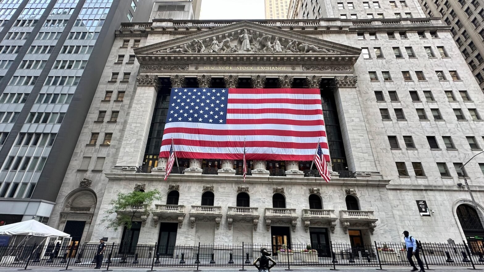 stock-market-today:-asian-shares-shrug-off-latest-wall-st-rout-as-chinese-factory-activity-weakens.