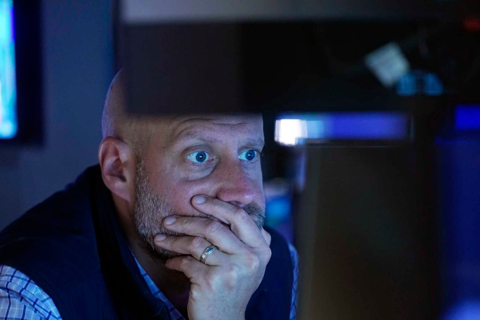 stock-market-today:-wall-street-drifts-after-inflation-report-offers-no-big-surprises