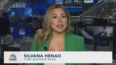 Dow futures drop 300 points as Salesforce shares tumble