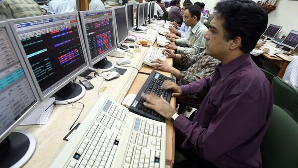 Stock market news: The Indian stock market has been volatile of late. AFP PHOTO/ Indranil MUKHERJEE (AFP)