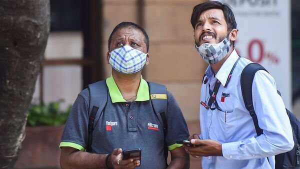 Stock market today: Investors lost nearly ₹10 lakh crore in a week as the overall market capitalisation of the firms listed on the BSE dropped to nearly ₹396.6 lakh crore on Friday, May 10, from almost ₹406.2 lakh crore on Friday, May 3. (PTI Photo/Kunal Patil) (PTI11_26_2021_000073B) (PTI)