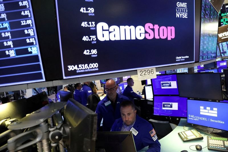 gamestop-stock-rockets-80%-as-keith-gill’s-new-post-suggests-a-$116-million-bet-by-investing.com