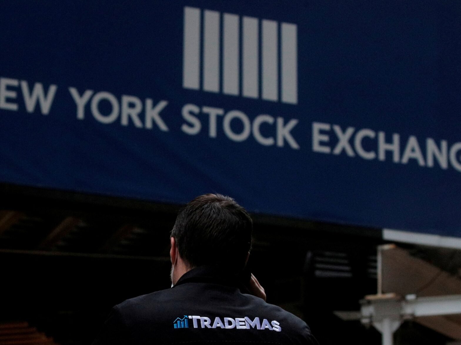 nyse-glitch-sparks-volatility-in-berkshire-hathaway-and-dozens-of-stocks