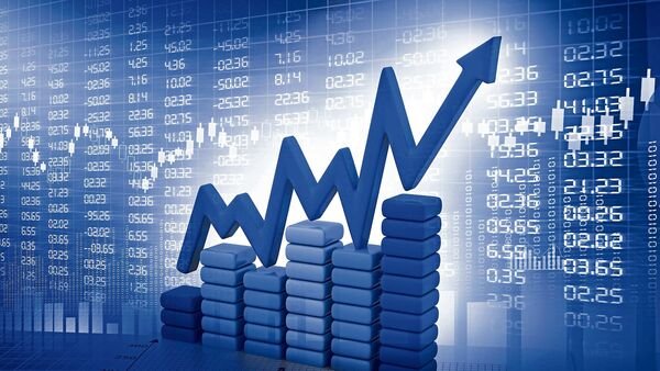 persistent,-coforge-to-hcl-tech:-why-are-it-stocks-skyrocketing?