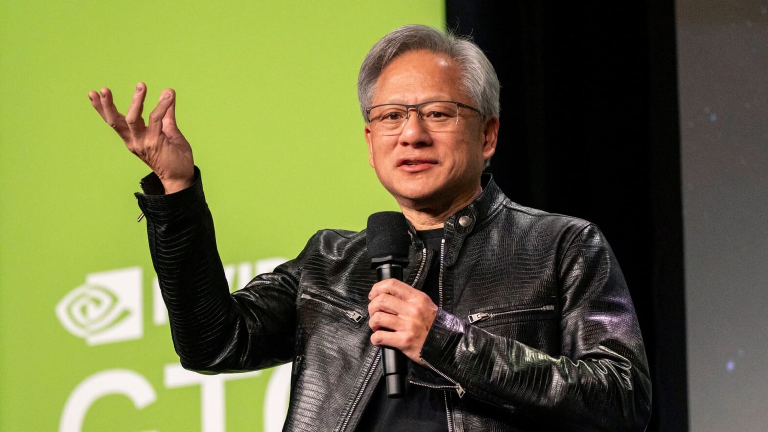 nvidia-passes-apple-in-market-cap,-is-now-second-most-valuable-public-us.-company