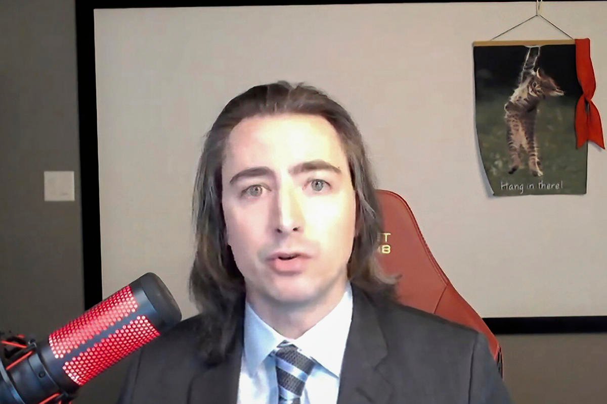 gamestop-stock-soars-47%-as-‘roaring-kitty’-announces-livestream,-reveals-$382-million-unrealized-gain