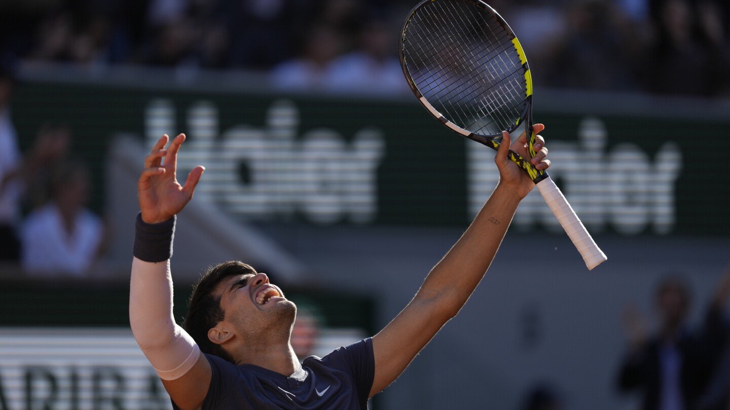 carlos-alcaraz-reaches-his-first-french-open-final-by-beating-jannik-sinner-2-6,-6-3,-3-6,-6-4,-6-3