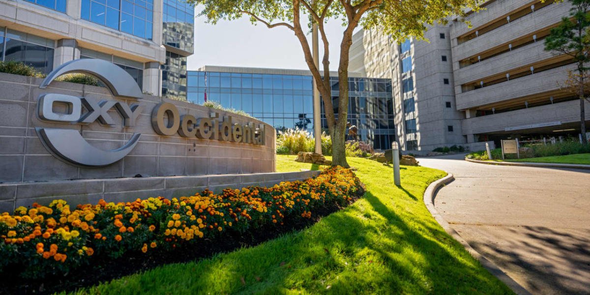 berkshire-just-upped-its-stake-in-occidental-petroleum