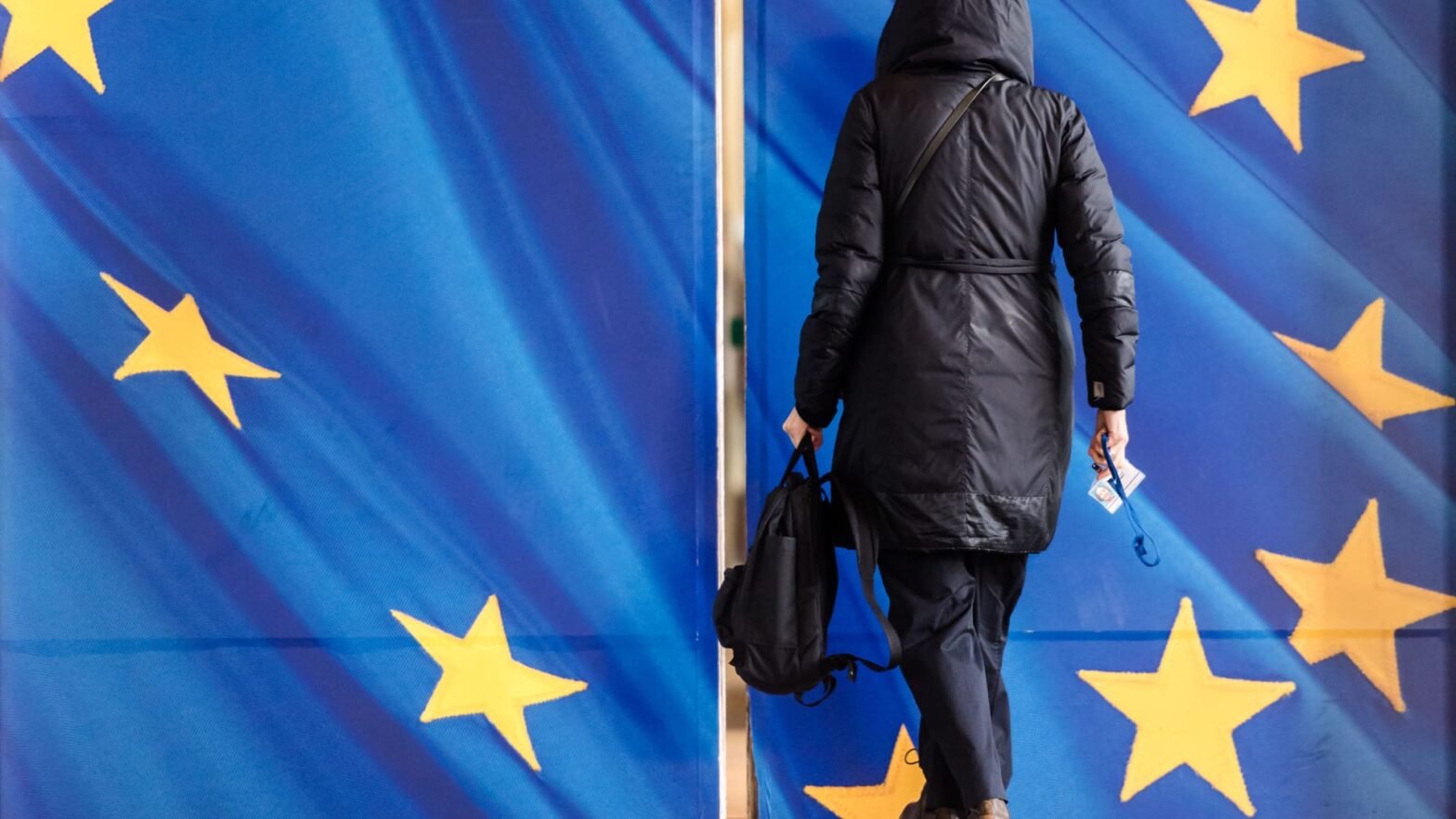 european-markets-head-for-lower-open-after-surge-for-right-wing-parties-in-eu-election